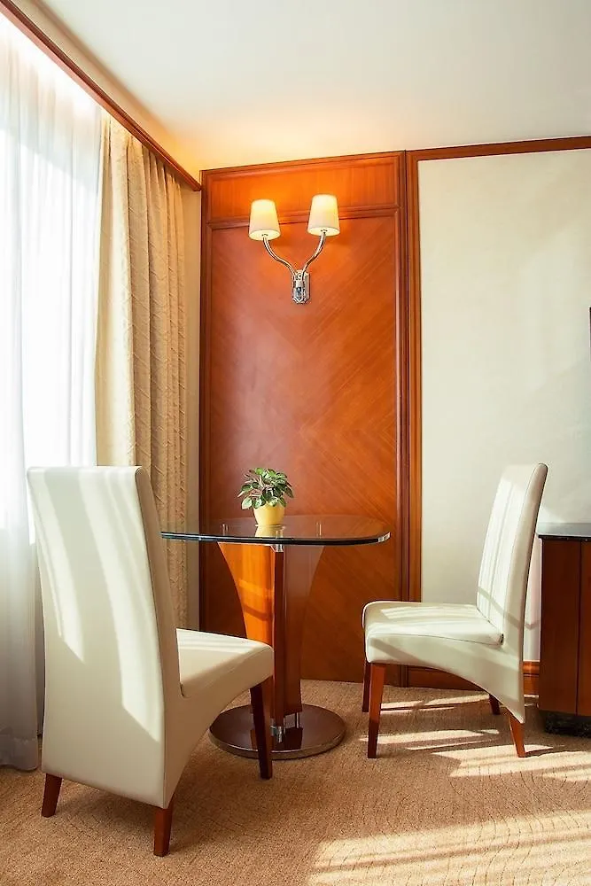 Grandview Hotel Macau 4*,  China